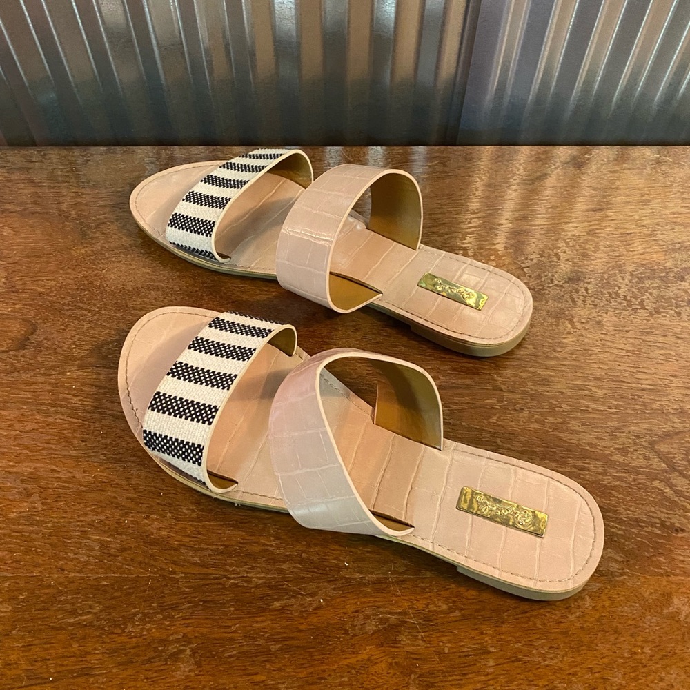 Pink dress sandal